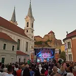 Szálloda Róza és 3*