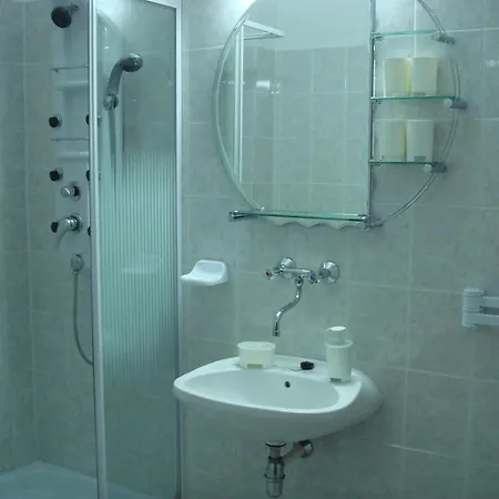Róza és 3* Esztergom