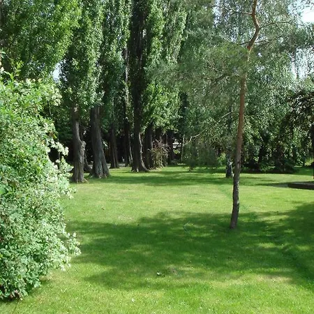 Roza Es Apartmanhaz 3*
