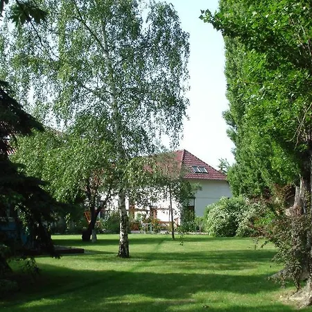 Roza Es Apartmanhaz Esztergom