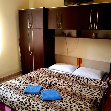 Aparthotel Roza Es Apartmanhaz 3*
