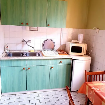 Roza Es Apartmanhaz 3* Esztergom