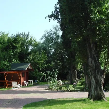 Aparthotel Roza Es Apartmanhaz Esztergom