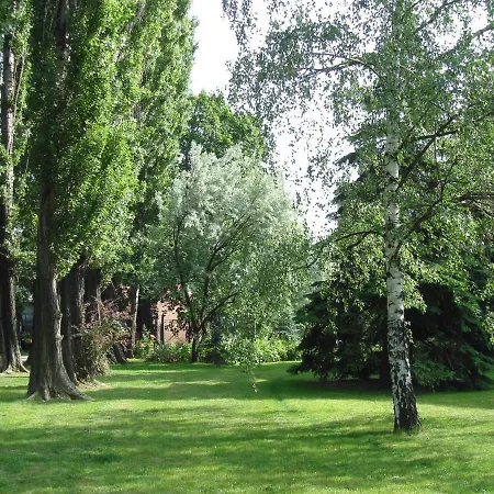 Roza Es Apartmanhaz 3* Esztergom