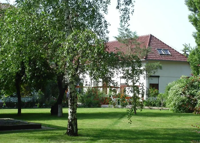 Roza Es Apartmanhaz Esztergom
