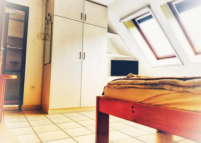Otel Roza Es Apartmanhaz